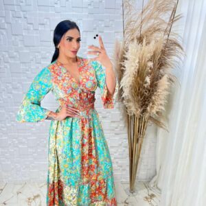 Conjunto Feminino de Seda, com saia longa e bata